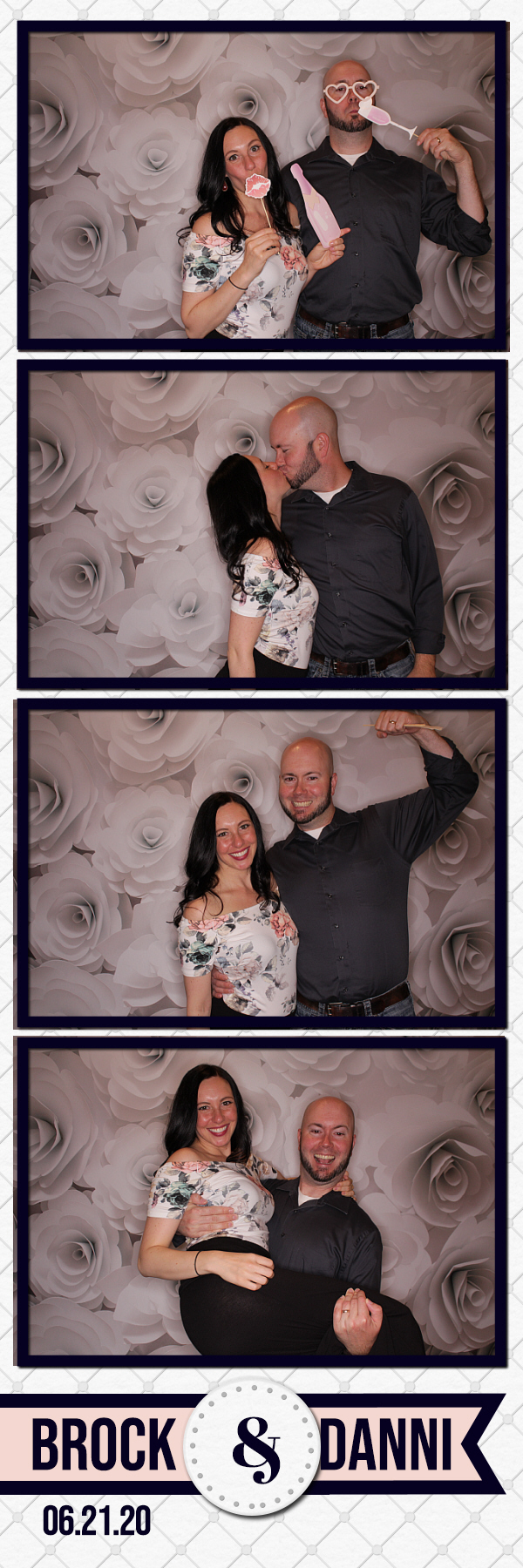 Danni and Brock’s Wedding | View more photos from the event at gallery.photoboothbillings.com/u/PhotoBoothBillings/Danni-and-Brock’s-Wedding